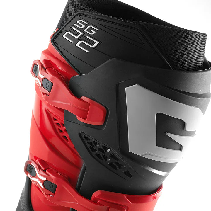 Load image into Gallery viewer, Gaerne SG22 GOR-TEX ENDURO RED / BLACK / GRAY
